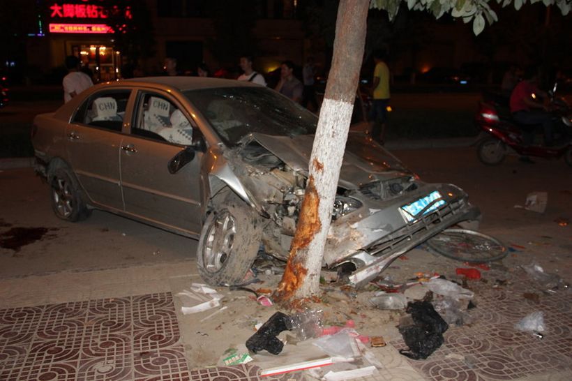 组图：陕西汉中一36岁女子醉驾肇事致4死7伤！